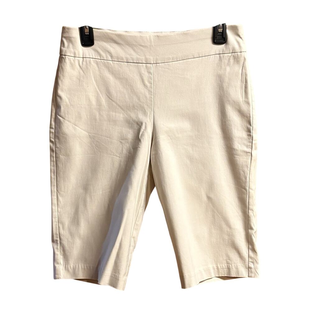 Chicos So Slimming Shorts Size 00 Beige Solid w/ No Pockets Machine Washable